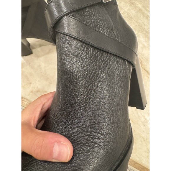 Vince Camuto Elisen Buckle Lug Sole Booties in black  10 Excellent like new - Picture 8 of 16